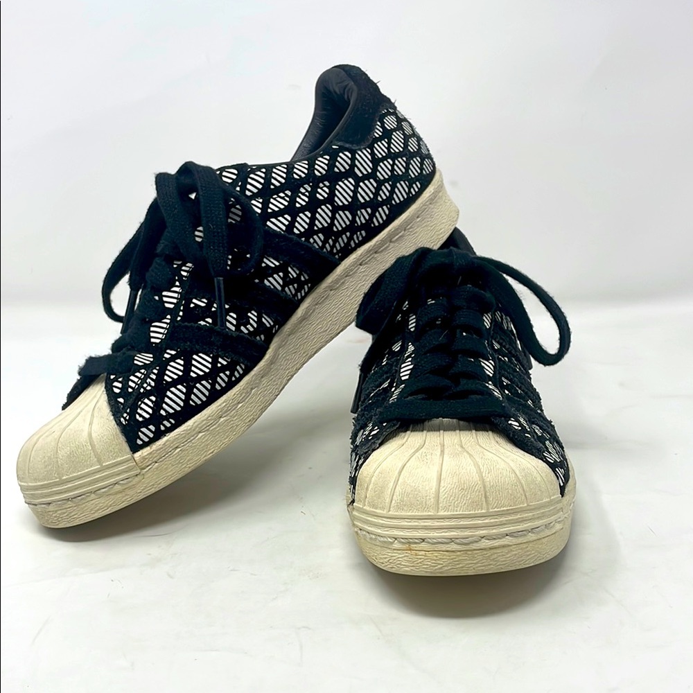 Adidas Black & White Lace-Up Sneakers Size 6.5 Excellent Condition
